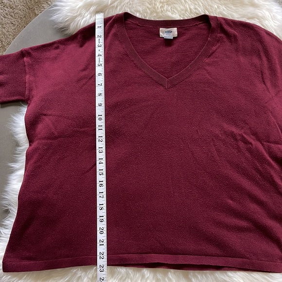 Old Navy Sweater - Picture 4 of 6